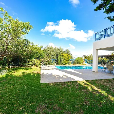 Azzurro Luxury Villa Paphos