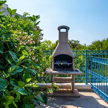 Sanders Azzurro Villa