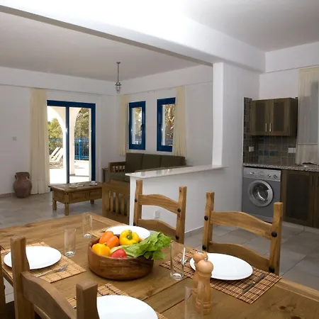 Hotel Azzurro Luxury Paphos
