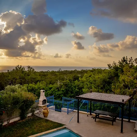 Azzurro Luxury Villa *