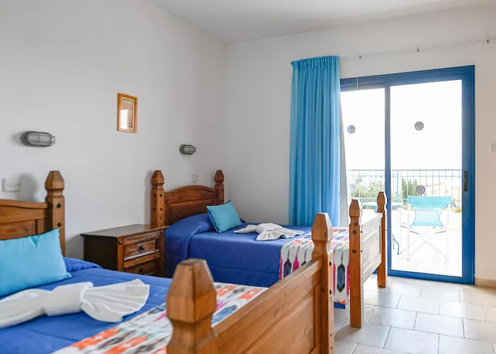 Ξενοδοχείο Azzurro Luxury Πάφος