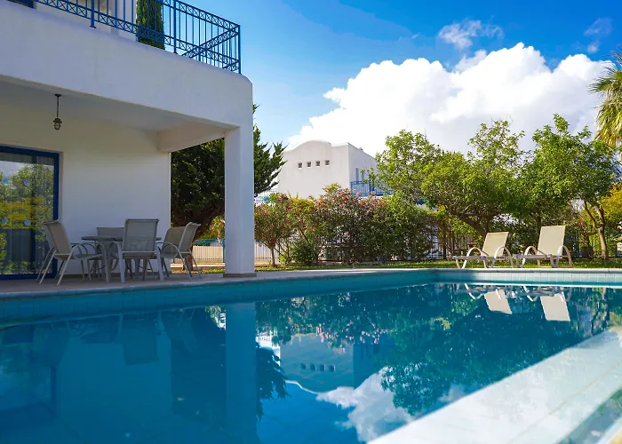 Azzurro Luxury Hotel 5*