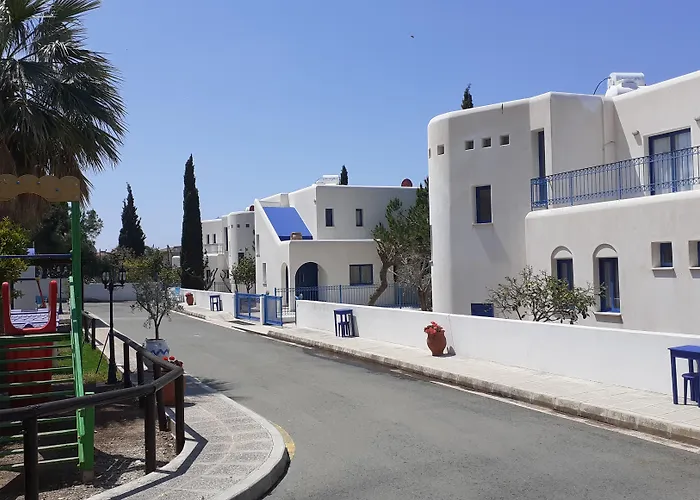 Azzurro Luxury 5* Paphos