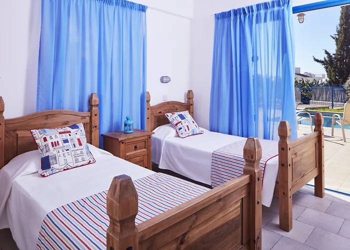 Azzurro Luxury Πάφος