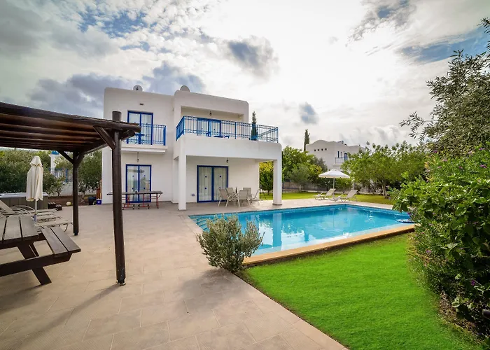 Azzurro Luxury 5* Πάφος