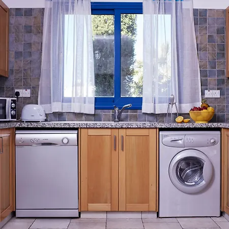 Azzurro Luxury מלון 5*